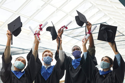 How to sell the best graduation jewelry gifts