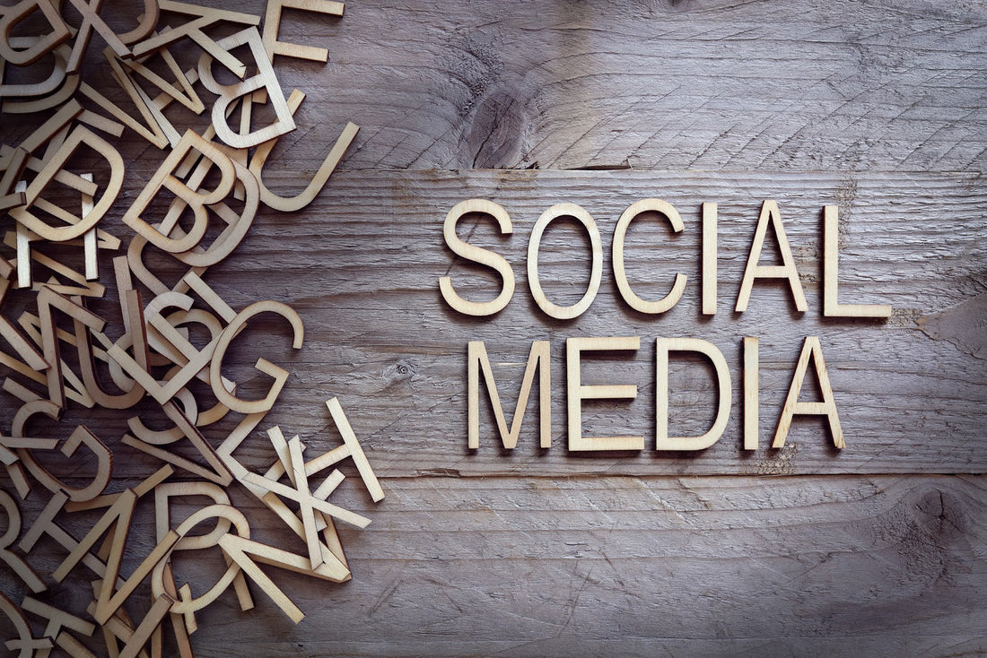 How to use the GemLightbox to jumpstart your jewelry business's social media strategy