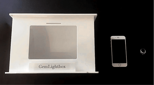 Smartphone photography brought by Gemlightbox
