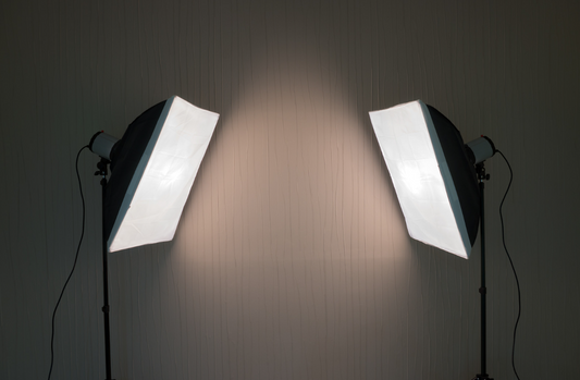 Why white light is crucial for jewelry photography